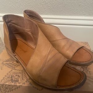 Free People sandals